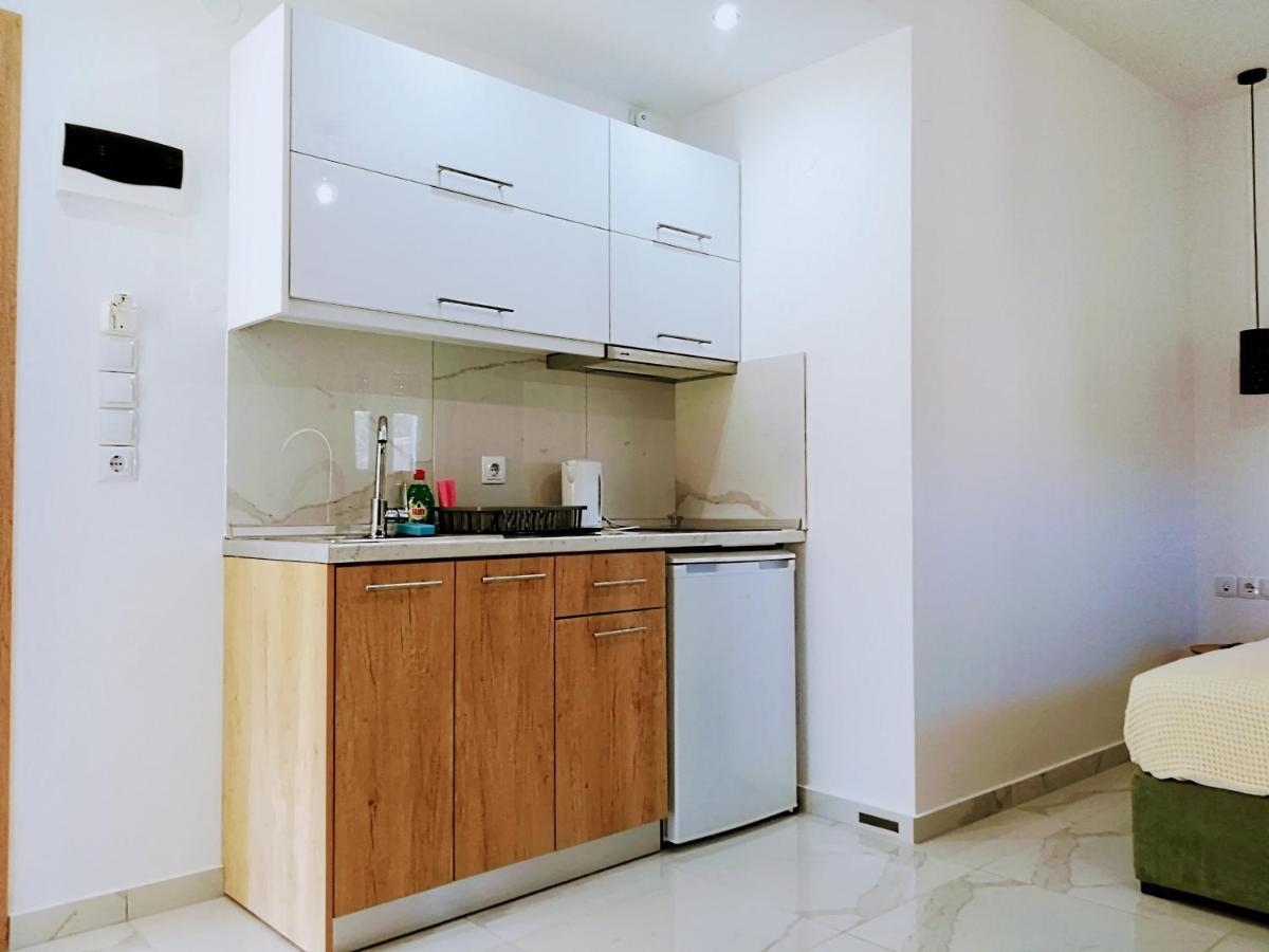 Giorgos Apartments. Skala Fourkas Ngoại thất bức ảnh