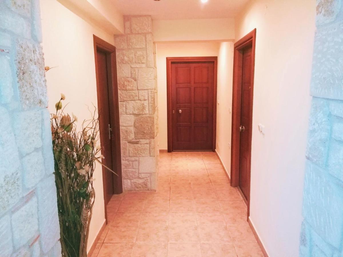 Giorgos Apartments. Skala Fourkas Ngoại thất bức ảnh