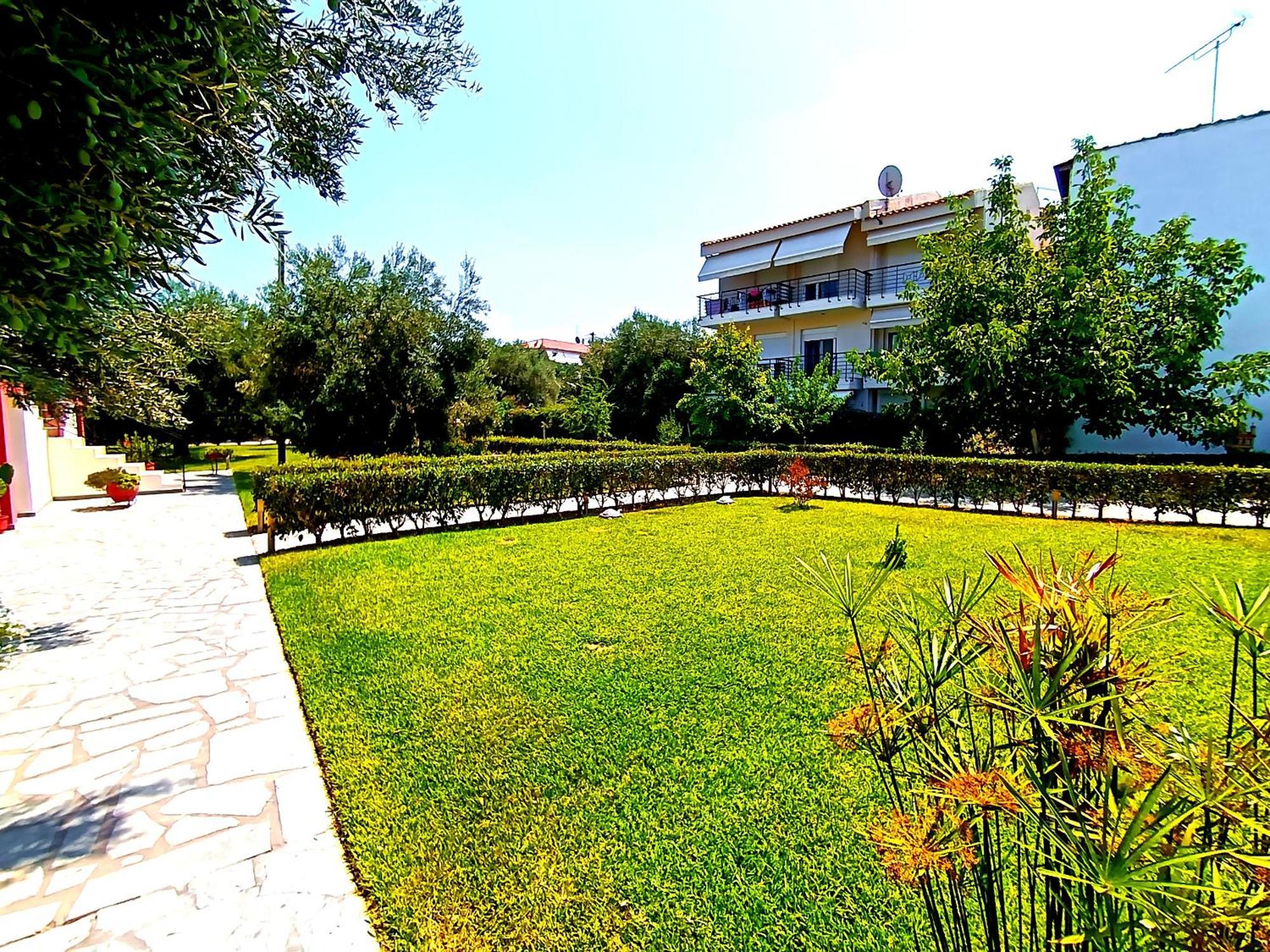 Giorgos Apartments. Skala Fourkas Ngoại thất bức ảnh